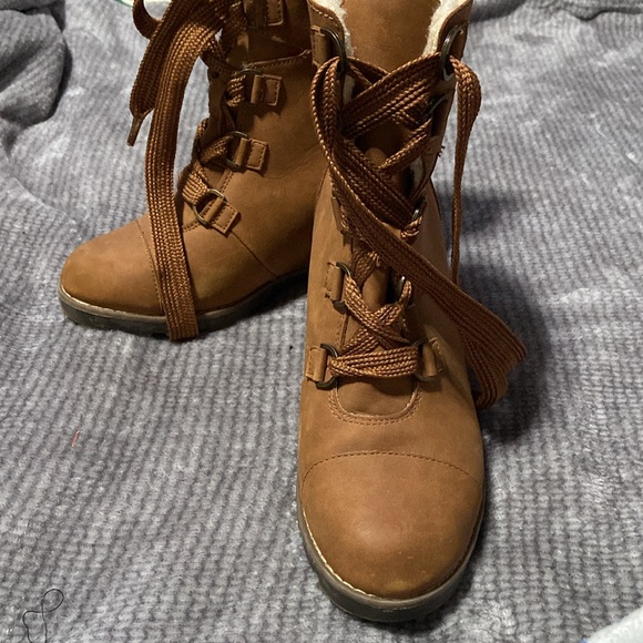 Universal thread wedge boots - Picture 2 of 3